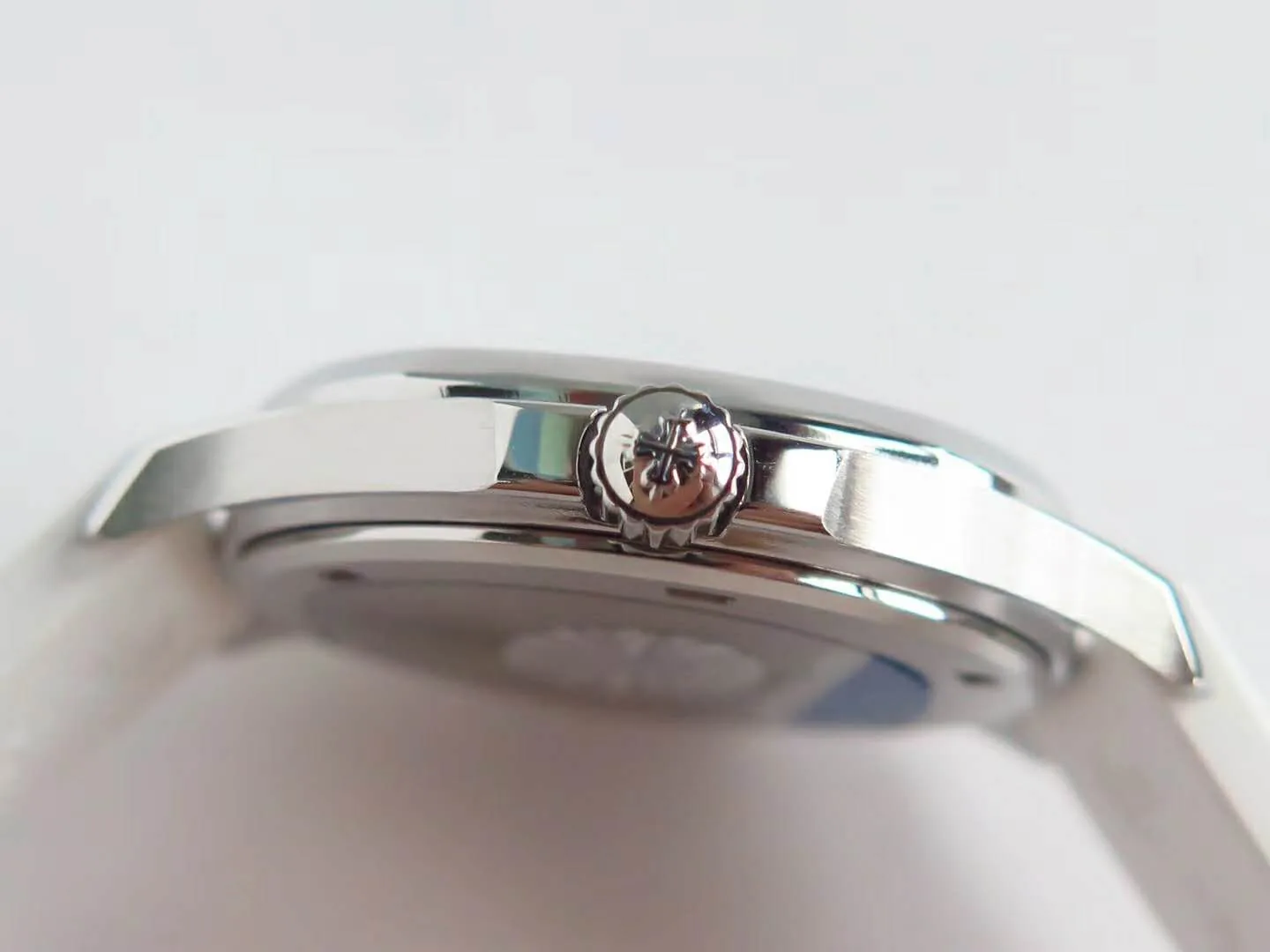 Aquanaut Luce 5067A-014 quadrante blu in acciaio - immagine 9