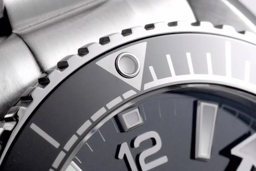 Seamaster Planet Ocean 600M Co-Axial Master Chronometer cadran noir 39.5mm sur bracelet – Image 6