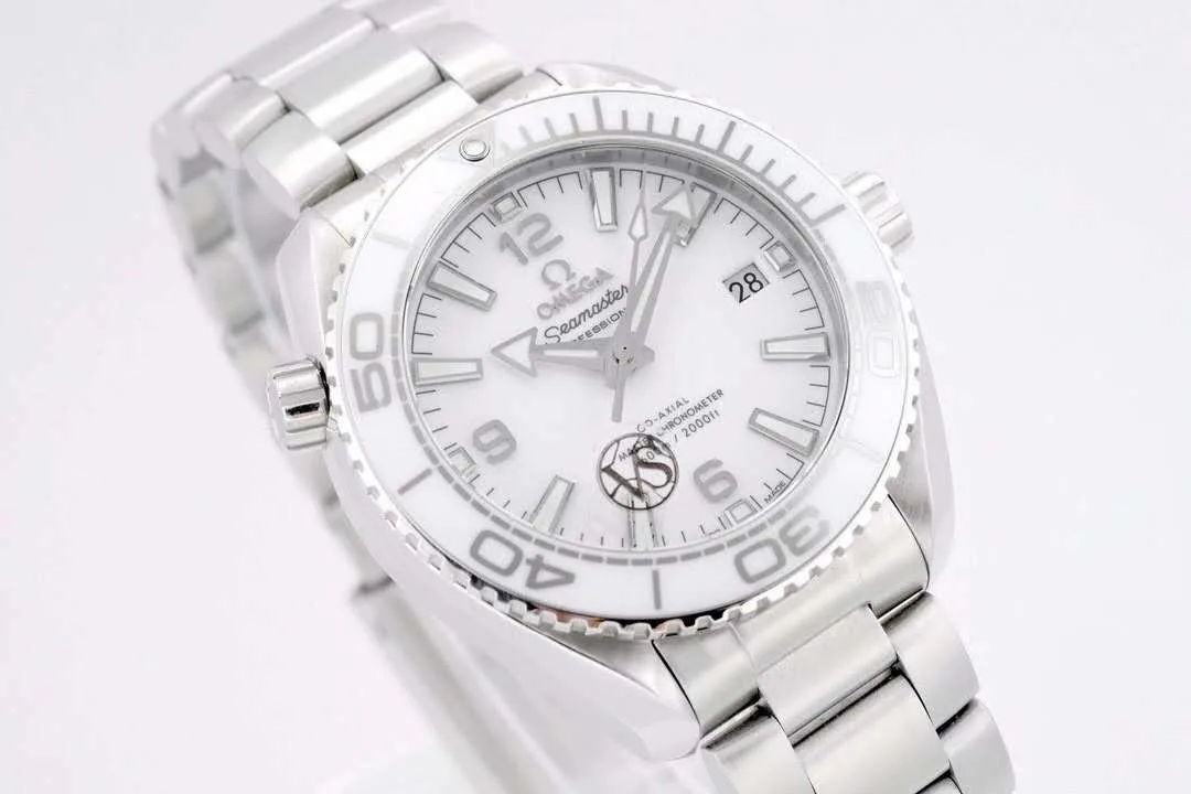 Seamaster Planet Ocean 600M Co-Axial Master Chronometer esfera blanca 39.5mm con brazalete - Imagen 2
