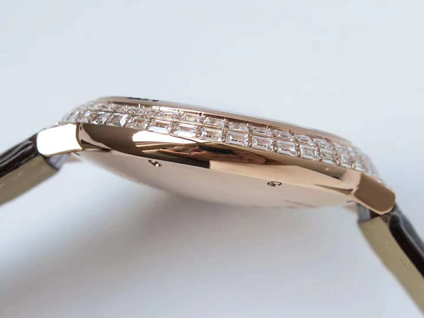 Ballon Bleu de Cartier 42mm quadrante bianco con diamanti in oro rosa - immagine 8