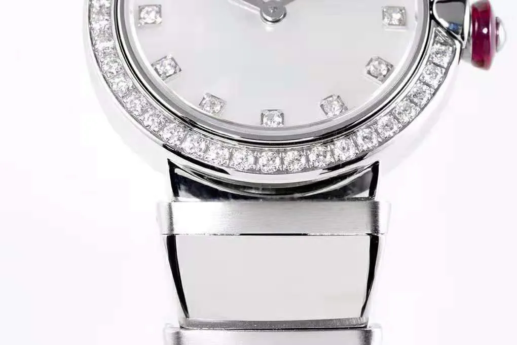 Lvcea Silver Dial in Steel with Diamond Bezel - Image 4