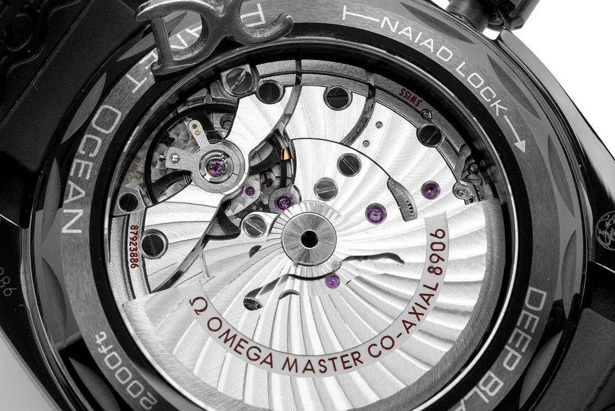 Seamaster Planet Ocean GMT “Deep Black” ceramica total black - immagine 6