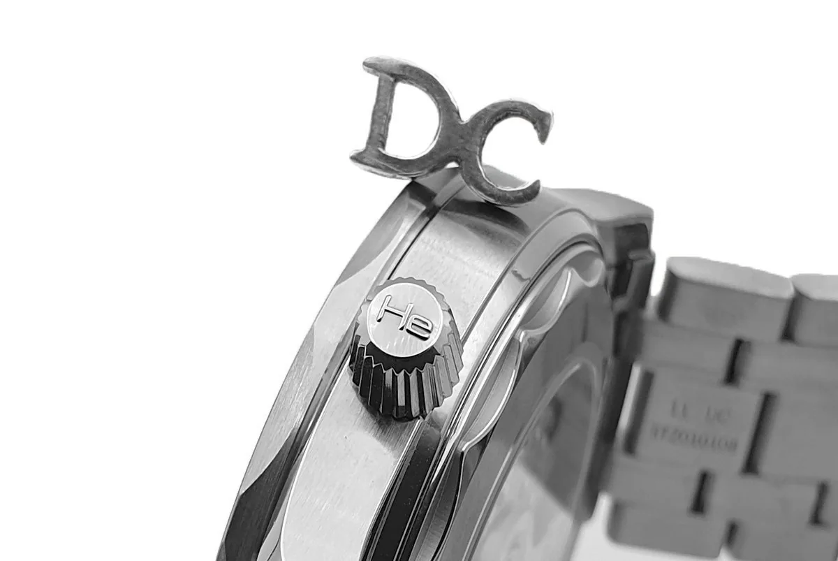 Seamaster Diver 300M Omega Co-Axial Master Chronometer 42mm esfera blanca con bisel negro - Imagen 9