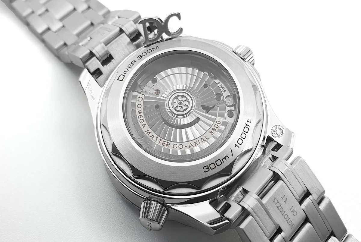Seamaster Diver 300M Omega Co-Axial Master Chronometer 42mm esfera blanca con bisel negro - Imagen 6