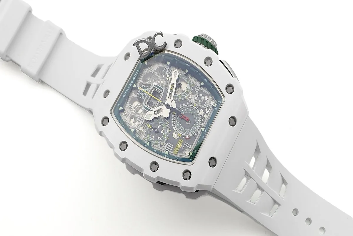 RM 011 Saint Tropez Polo Club céramique ATZ blanche et titane sur bracelet en caoutchouc blanc – Image 2