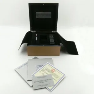 Boîte et papiers Panerai