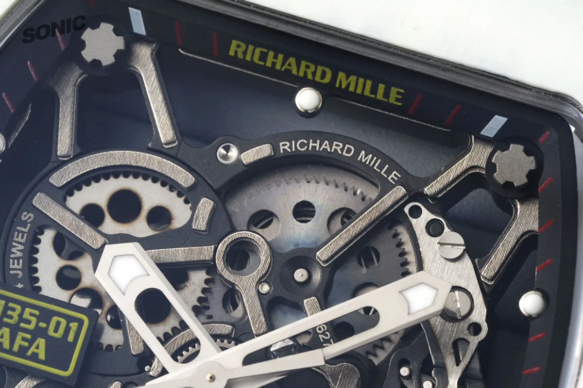 RM 035-01 Rafael Nadal NTPT bianco su cinturino in gomma rosso (Sonic) - immagine 4
