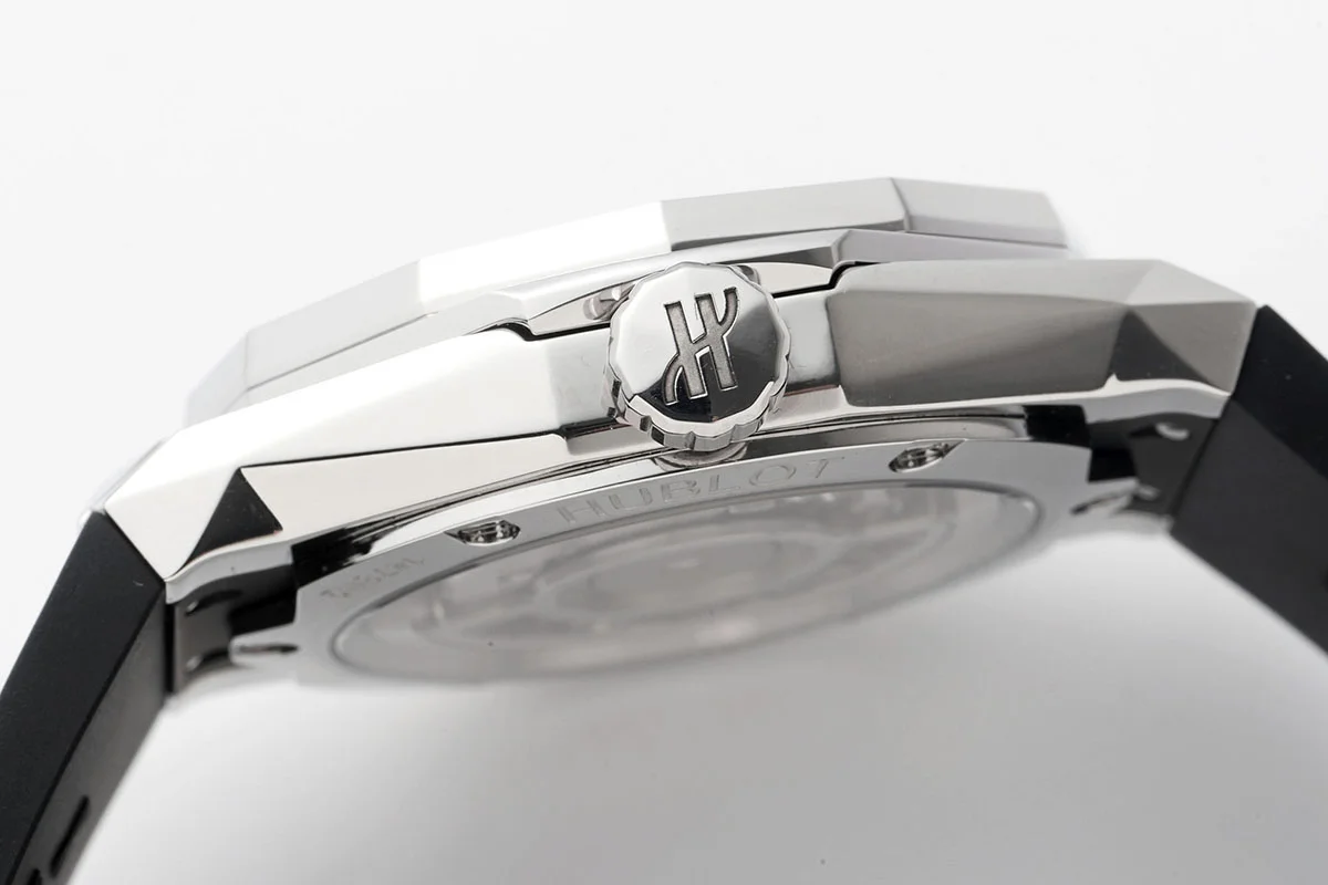 Classic Fusion Orlinski Titanium Alternative Pave 40mm Black Dial