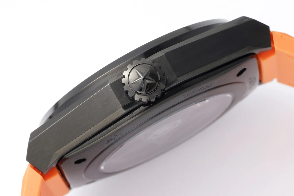 Defy Classic Orange