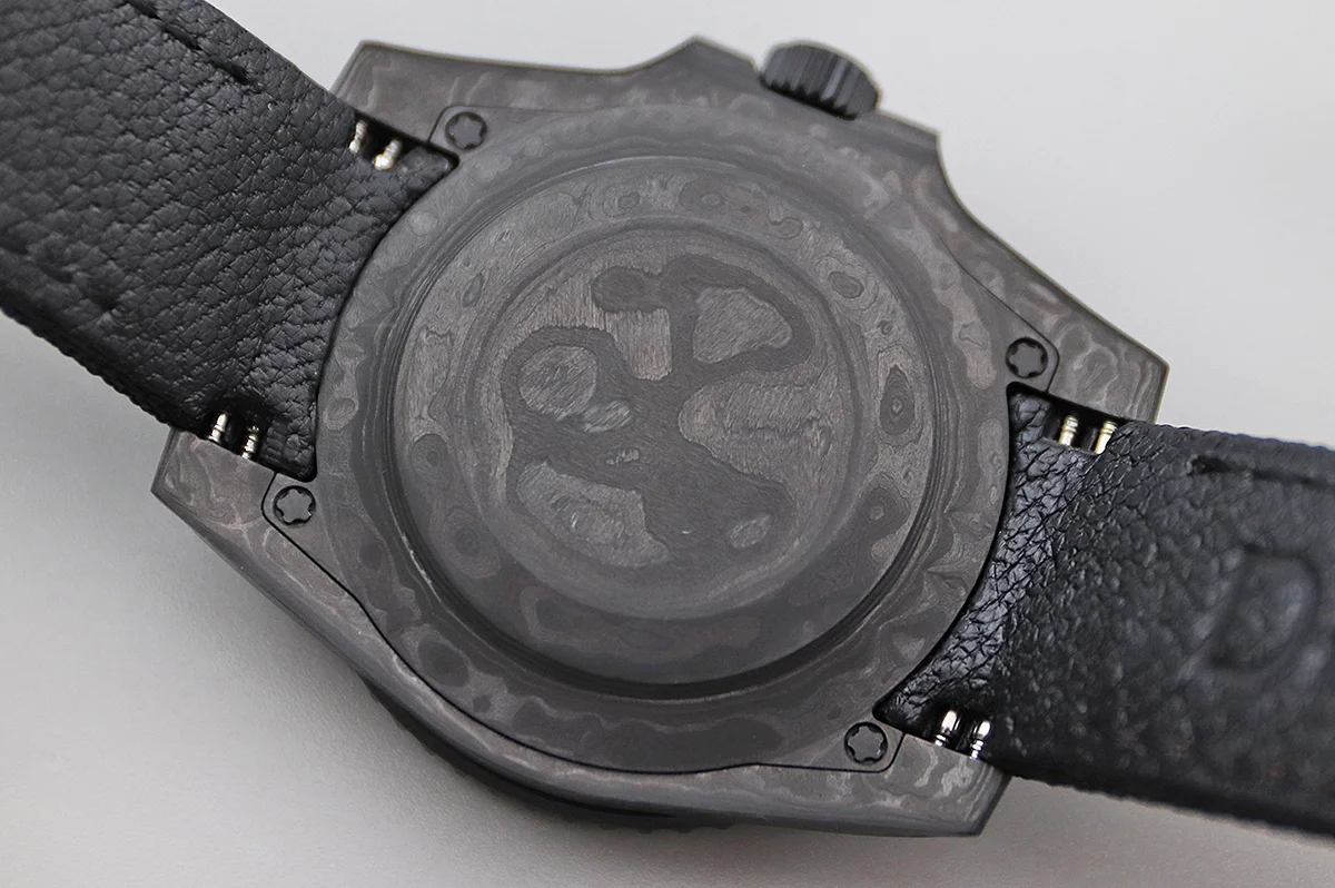 DIW Submariner All Carbon Black