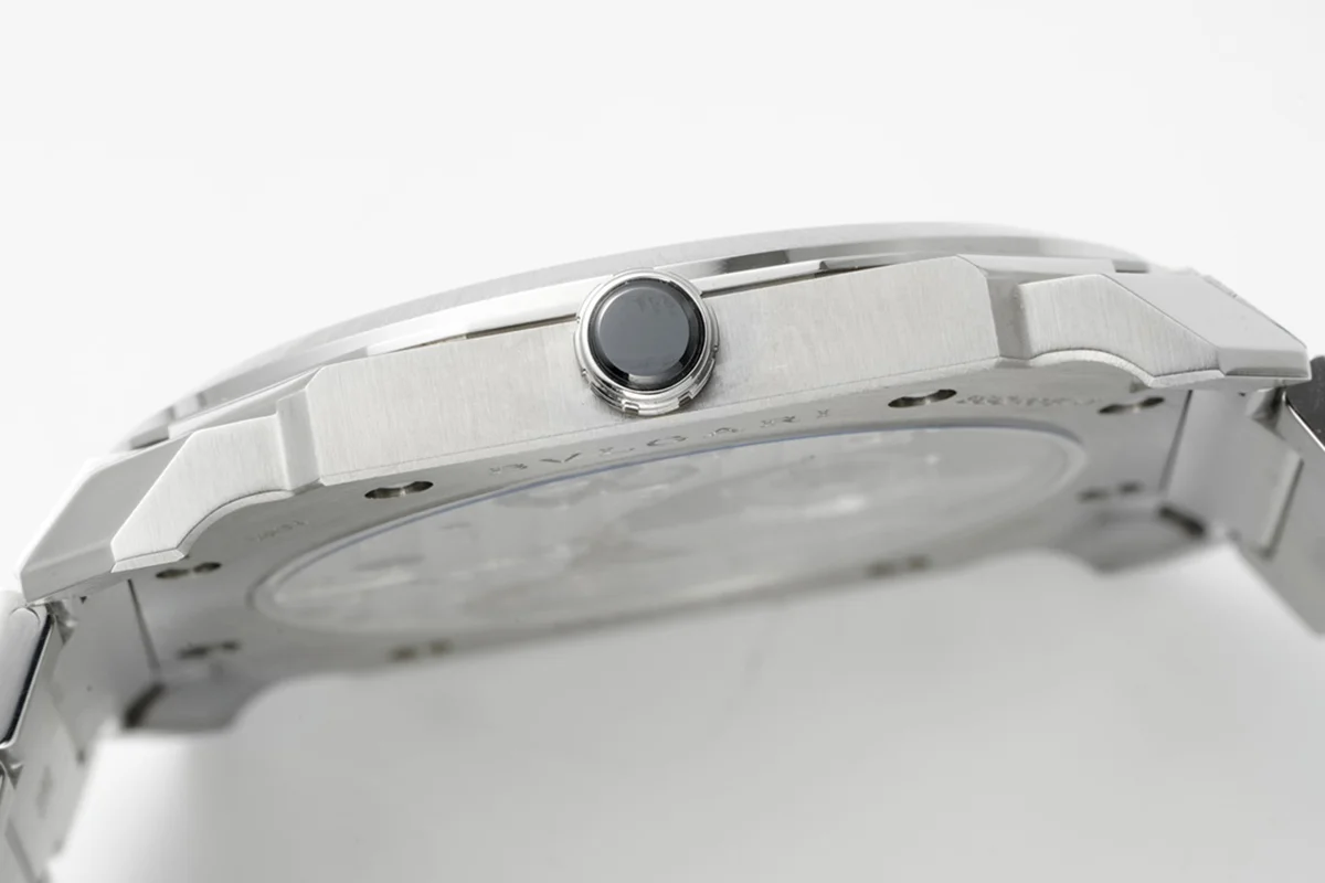 Octo Finissimo Grey Dial in Steel