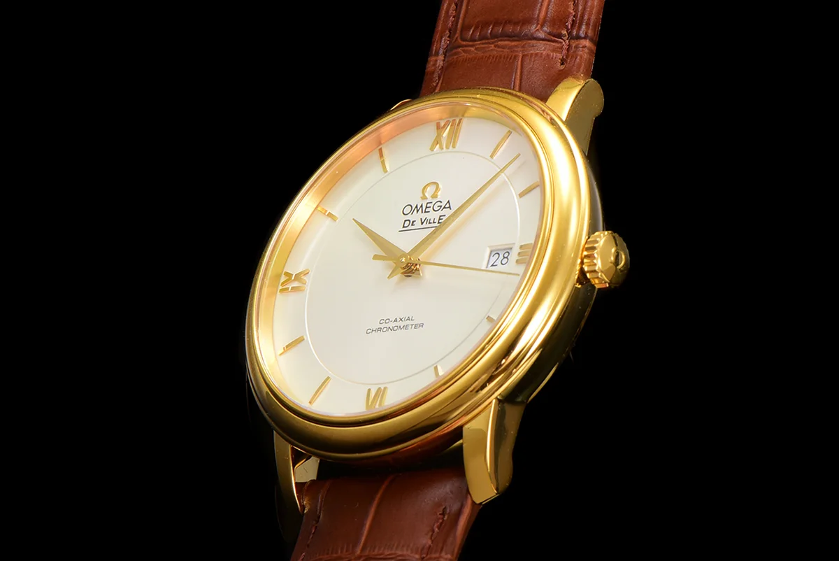Omega De Ville Prestige Co‑Axial Master Chronometer 40mm White Dial in Yellow Gold