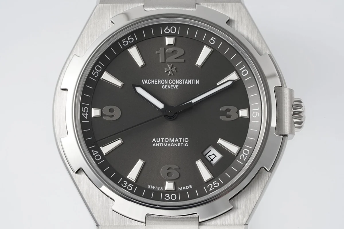 Overseas Automatic 47040 Grey Dial in Steel on Rubber Strap