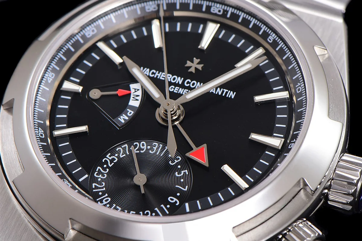 Overseas Dual Time Black Dial in Steel Ref. 7900V/110A-B546