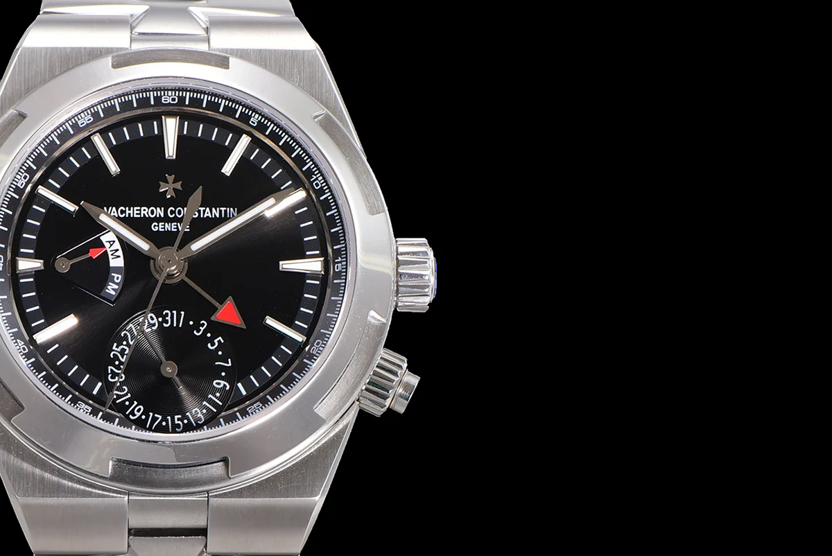 Overseas Dual Time Black Dial in Steel Ref. 7900V/110A-B546