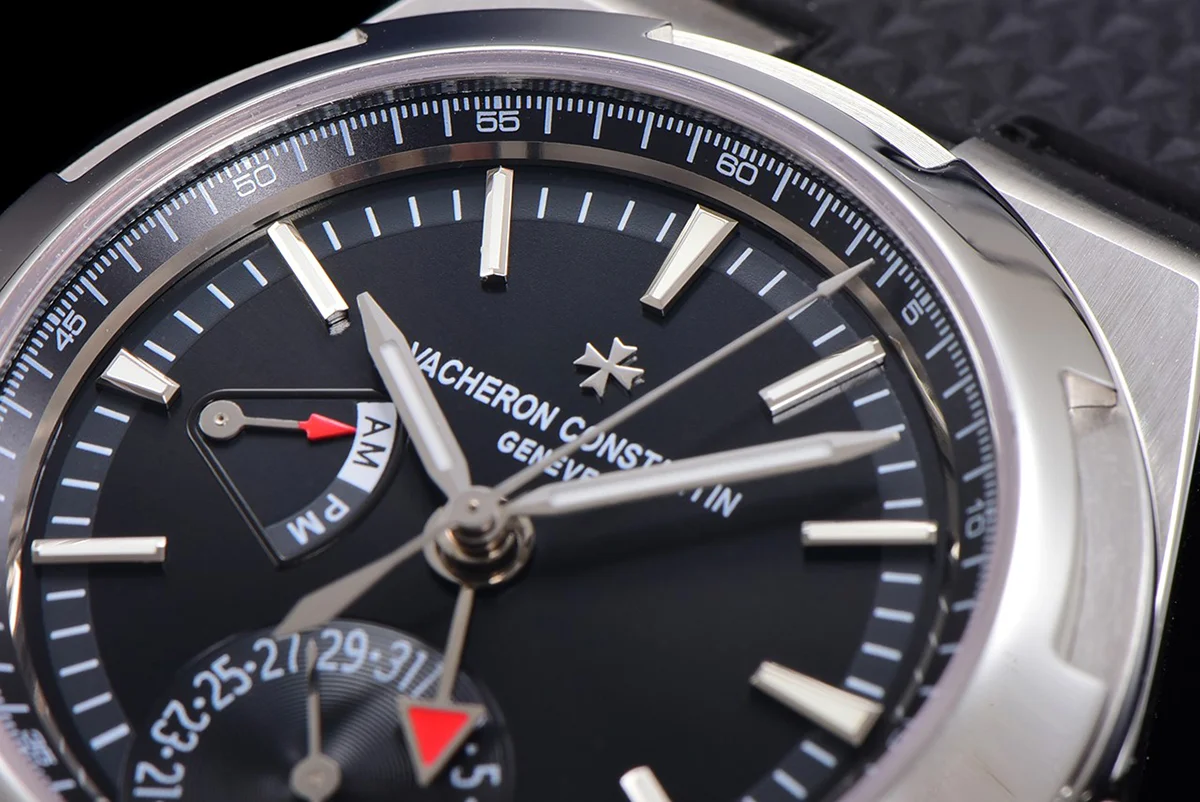 Overseas Dual Time Black Dial in Steel Ref. 7900V/110A-B546 on Rubber Strap