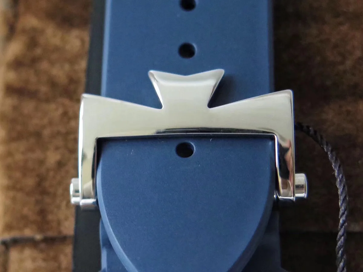 Overseas Dual Time Blue Dial in Steel on Rubber Strap