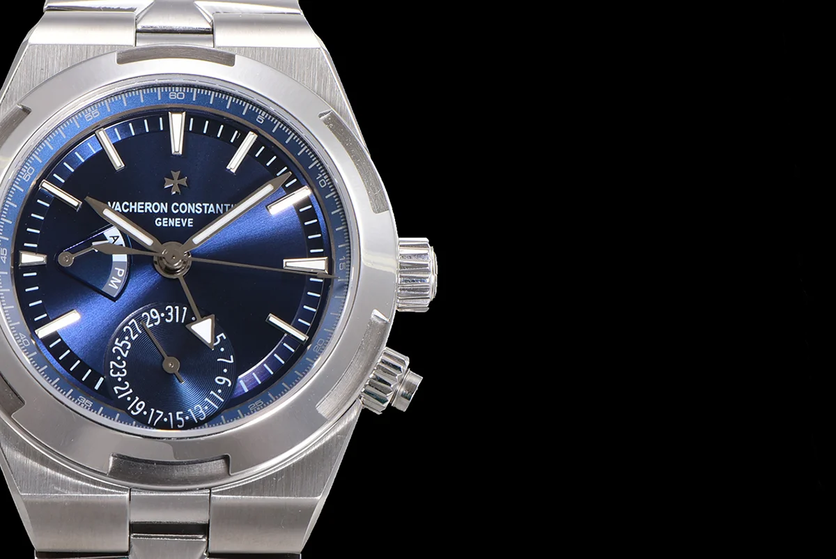 Overseas Dual Time Blue Dial in Steel Ref. 7900V/110A-B334