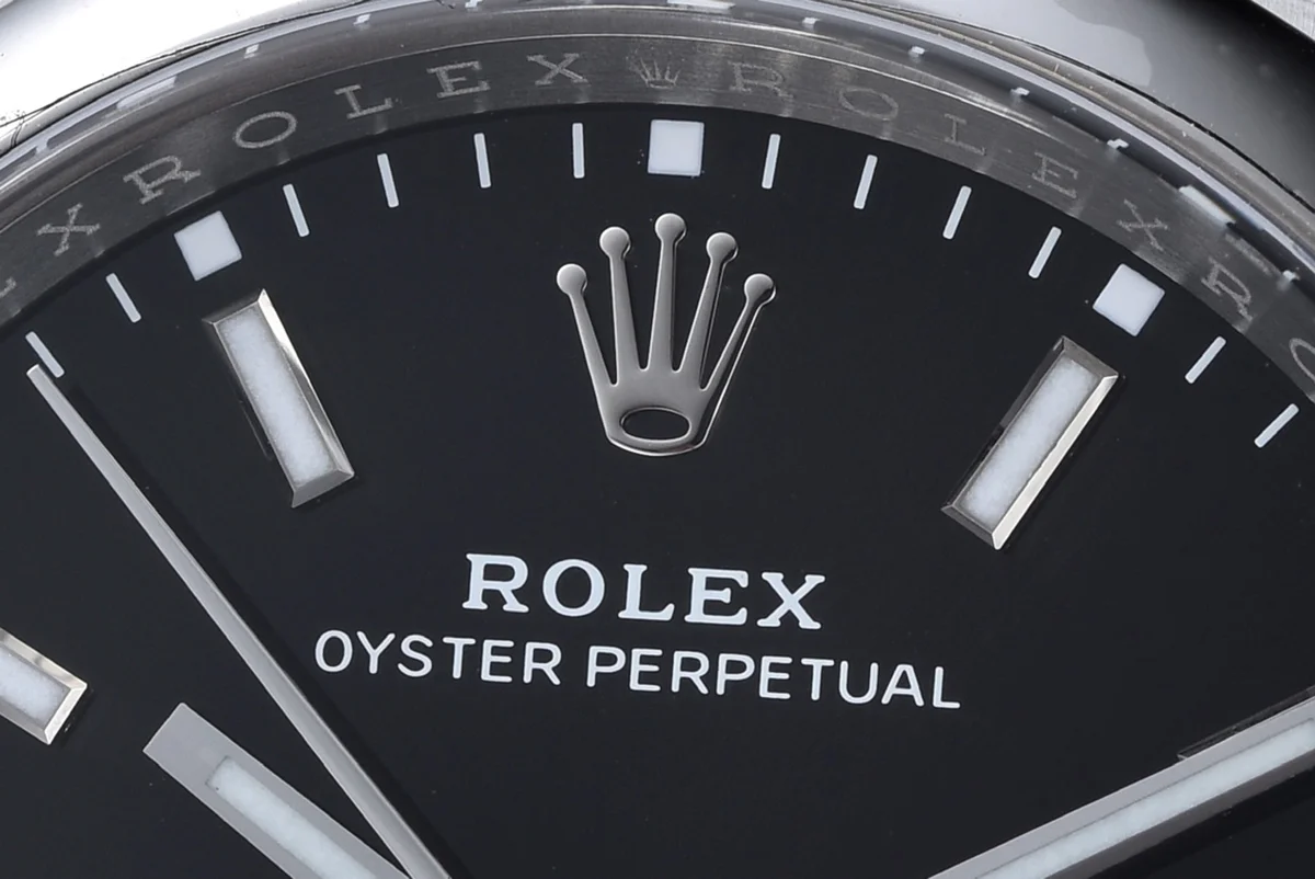 Oyster Perpetual 41mm Bright Black Dial 124300