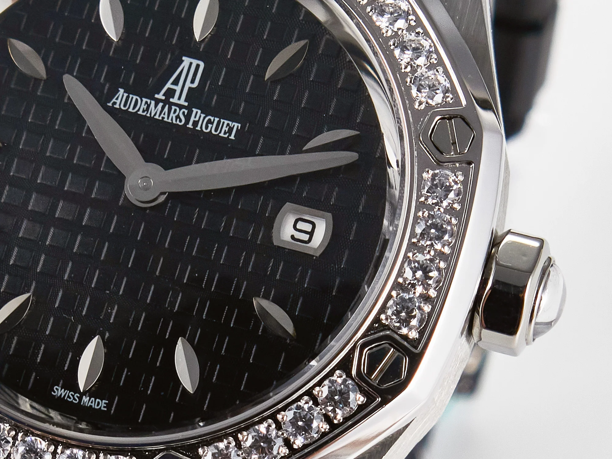 Royal Oak Offshore Ladies 33mm SS DRF Best Edition Black Dial Diamonds Bezel on Black Rubber Strap ETA Quartz