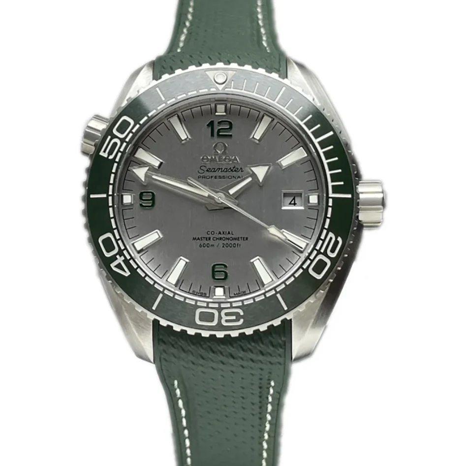 Seamaster Planet Ocean 600M 43.5mm White Dial Steel on Rubber Strap