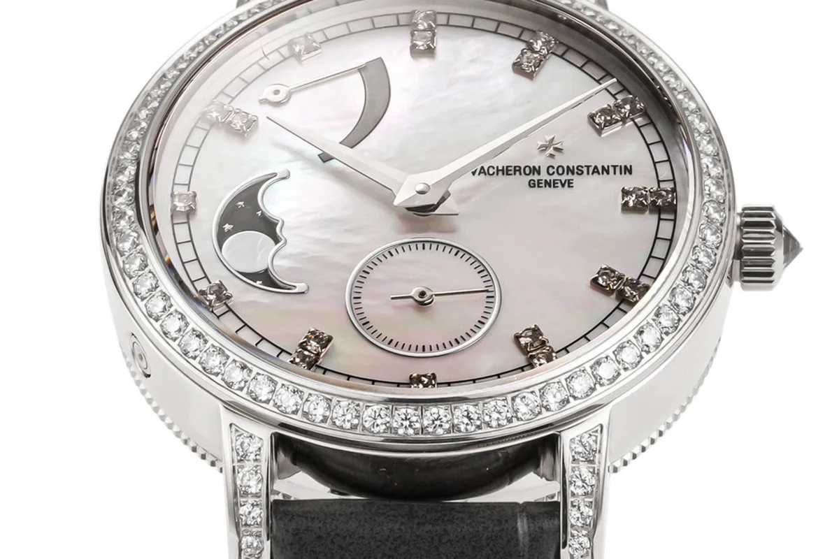 Traditionelle Moon Phase MOP Dial with Diamond Bezel in White Gold on Brown Leather Strap