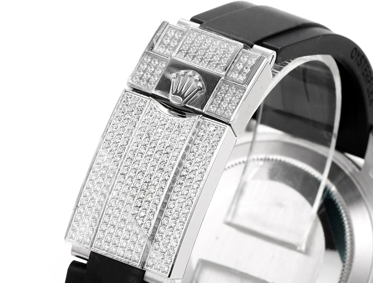Yacht Master 40 Black Dial with White Diamond Bezel